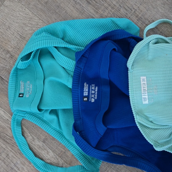 Forever 21 ribbed crop top lot - Picture 3 of 3